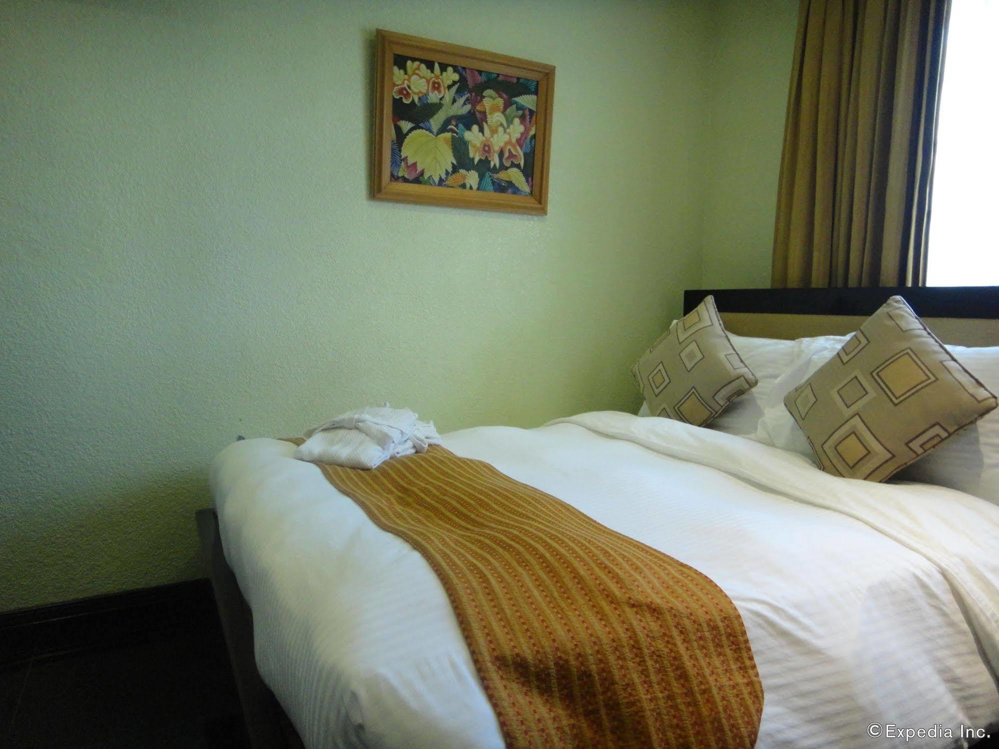 Hotel Centro Puerto Princesa Near Airport Ngoại thất bức ảnh