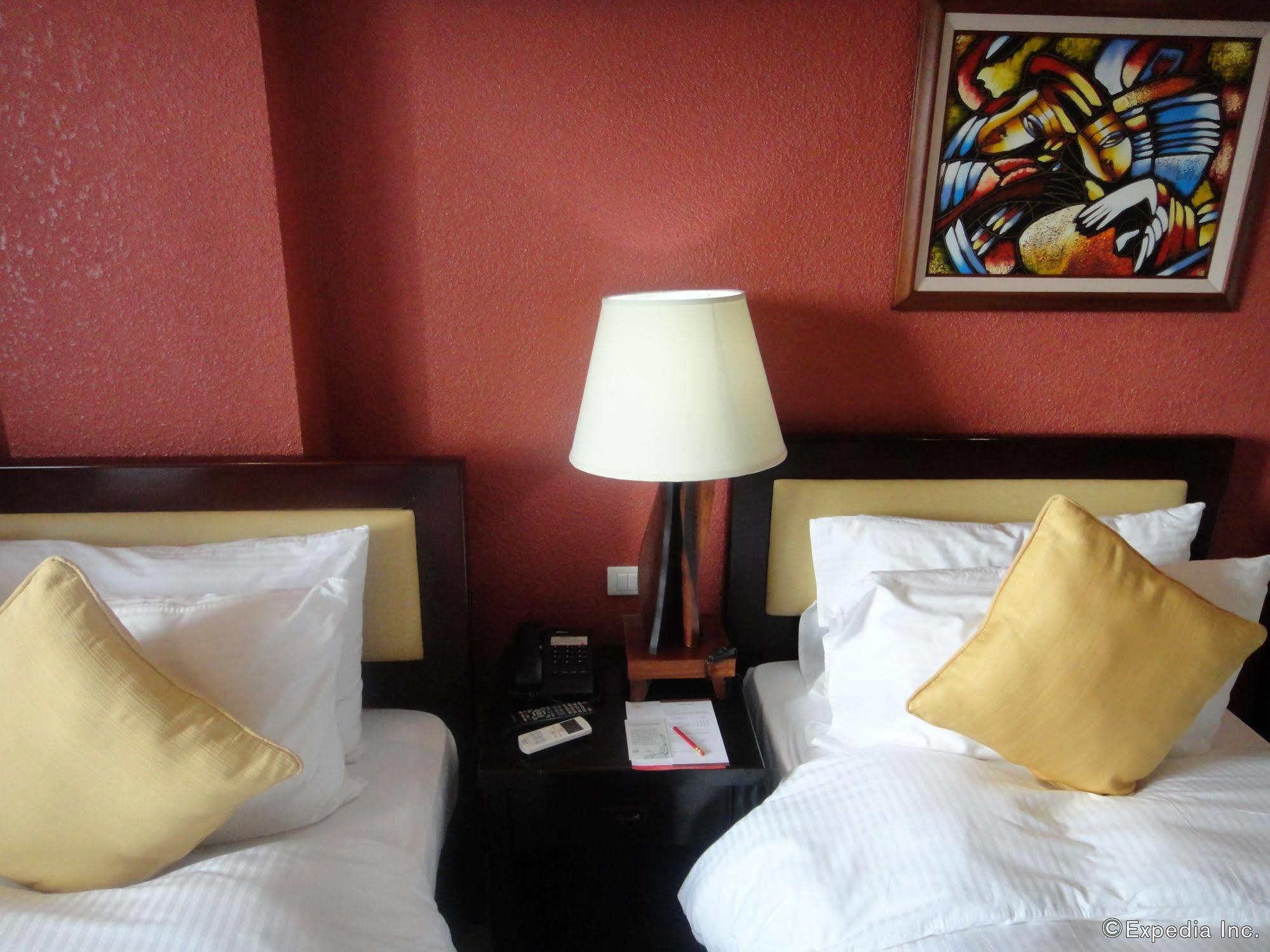 Hotel Centro Puerto Princesa Near Airport Ngoại thất bức ảnh